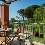 Villa Maritina Razáta